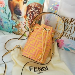 Auth Fendi Mon Tresor Mini bucket bag